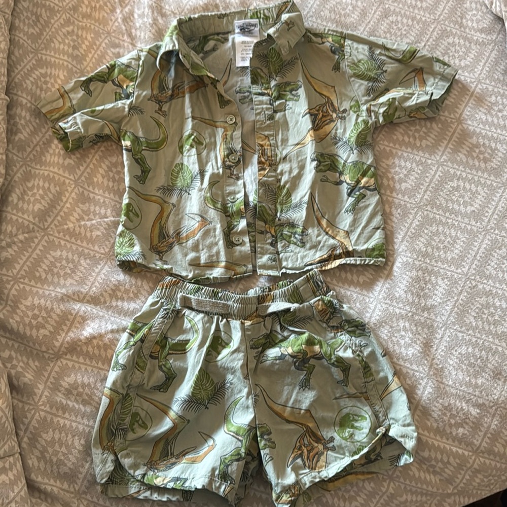 2pc Jurassic Park 2T set